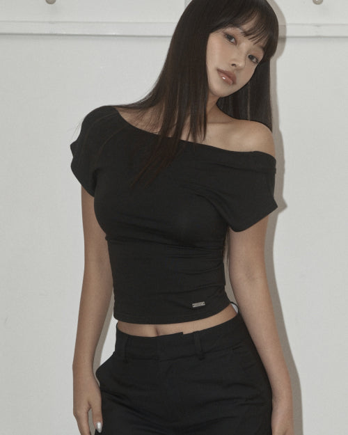 Back Strap T-shirt (black)