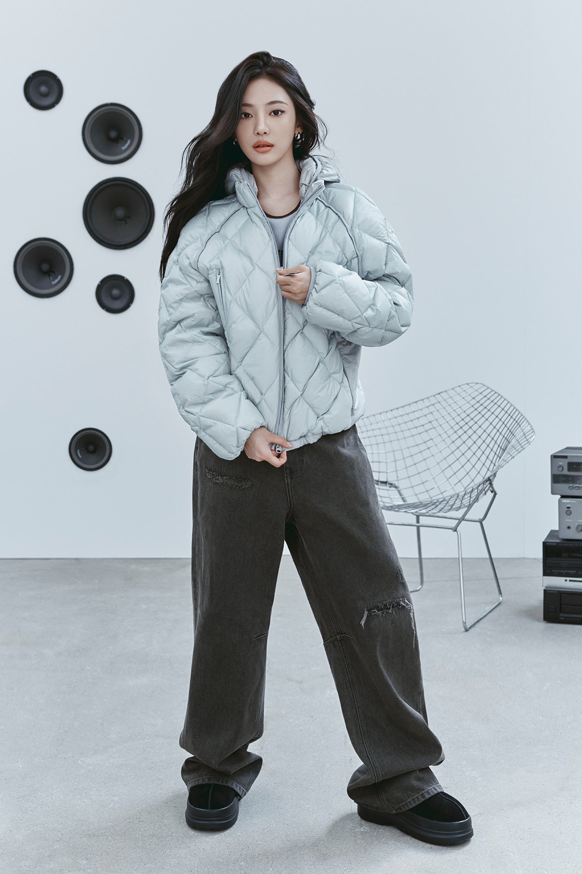 BACK LOGO WIDE DENIM PANTS IN CHARCOAL