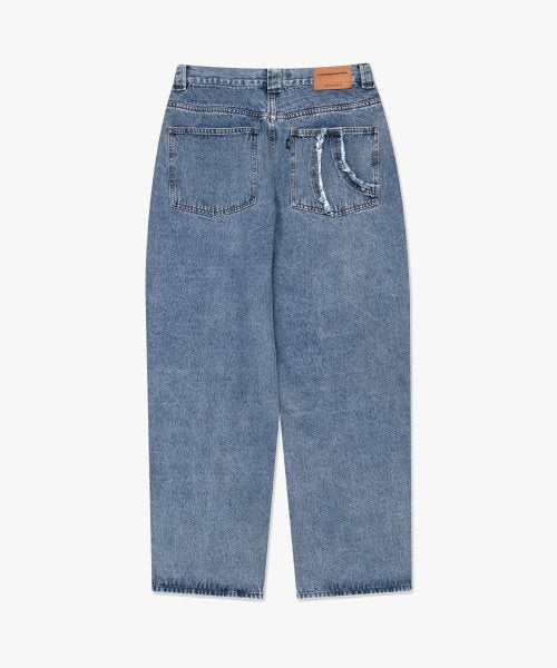 CURVED RAW EDGE DENIM WIDE JEAN blue