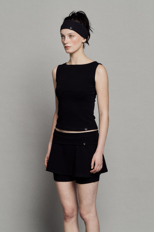 PLAIN BOATNECK SLEEVELESS TOP BLACK