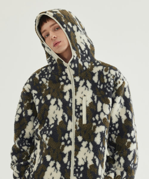 CAMO PATTERN SHERPA HOODED JACKET