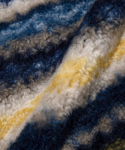 Pattern fleece zip-up jacket stripe