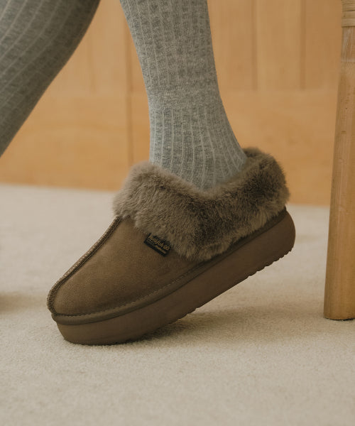 CLOUDY FLATFORM FUR MULES - MOCHA BROWN