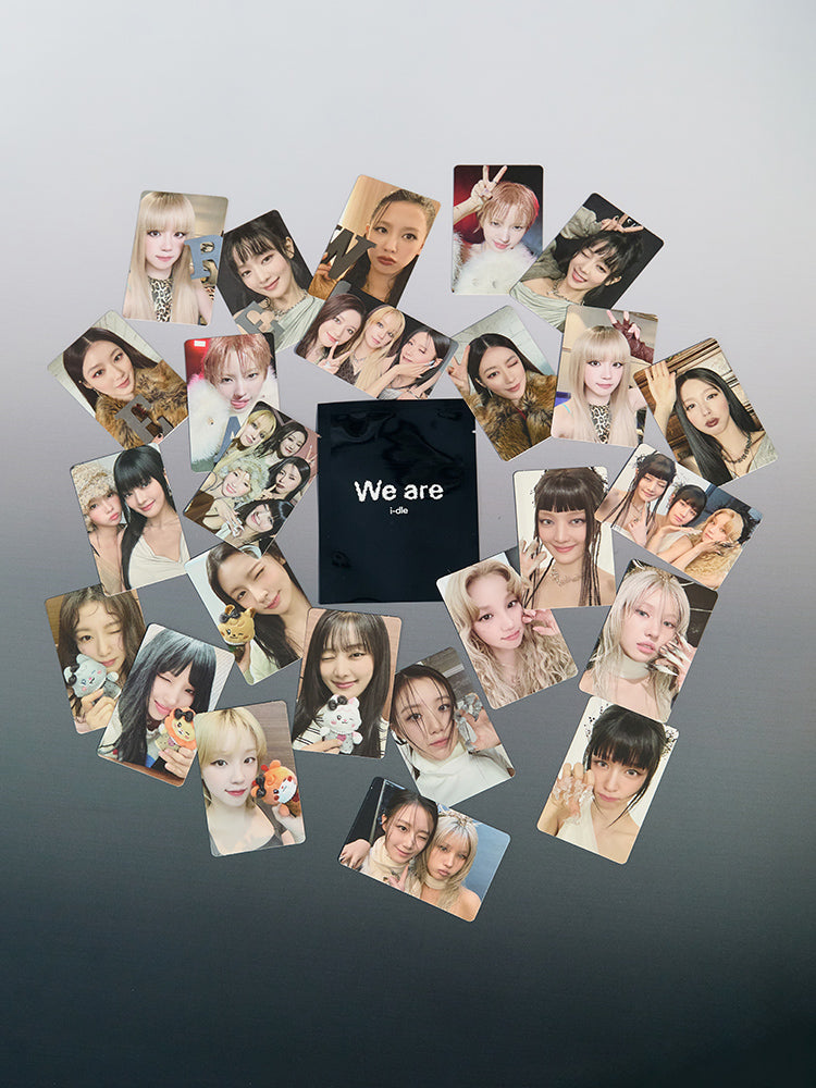 i-dle We are random photo card set (3 pieces)