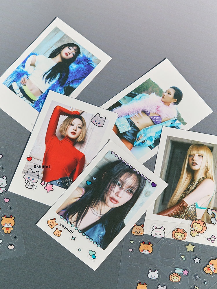 i-dle We are Teen Case Polaroid Set