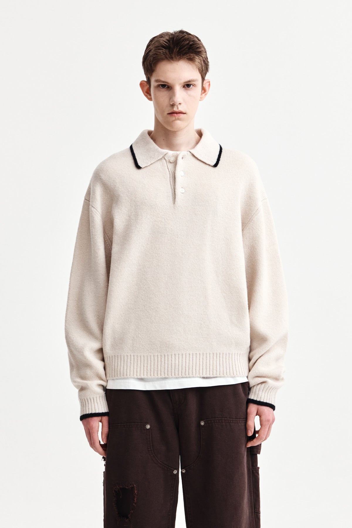 BACK LOGO COLLAR KNIT TOP FOR MEN IN IVORY