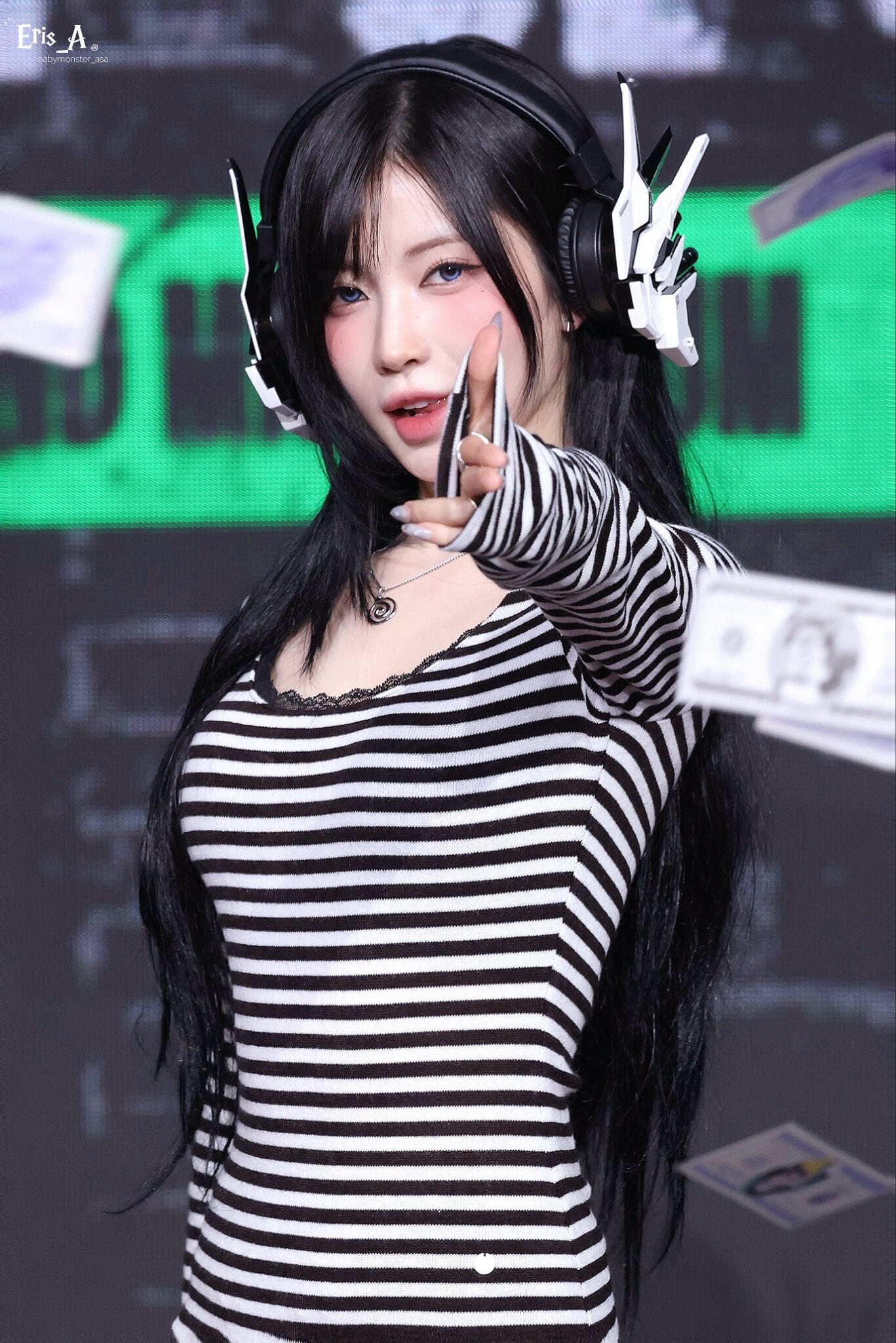 STRIPE LACE TOP / WHITE