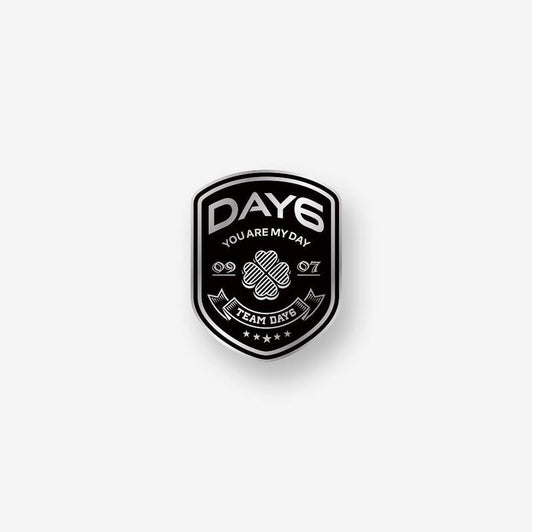 TEAM DAY6 BADGE - MISSION No.9