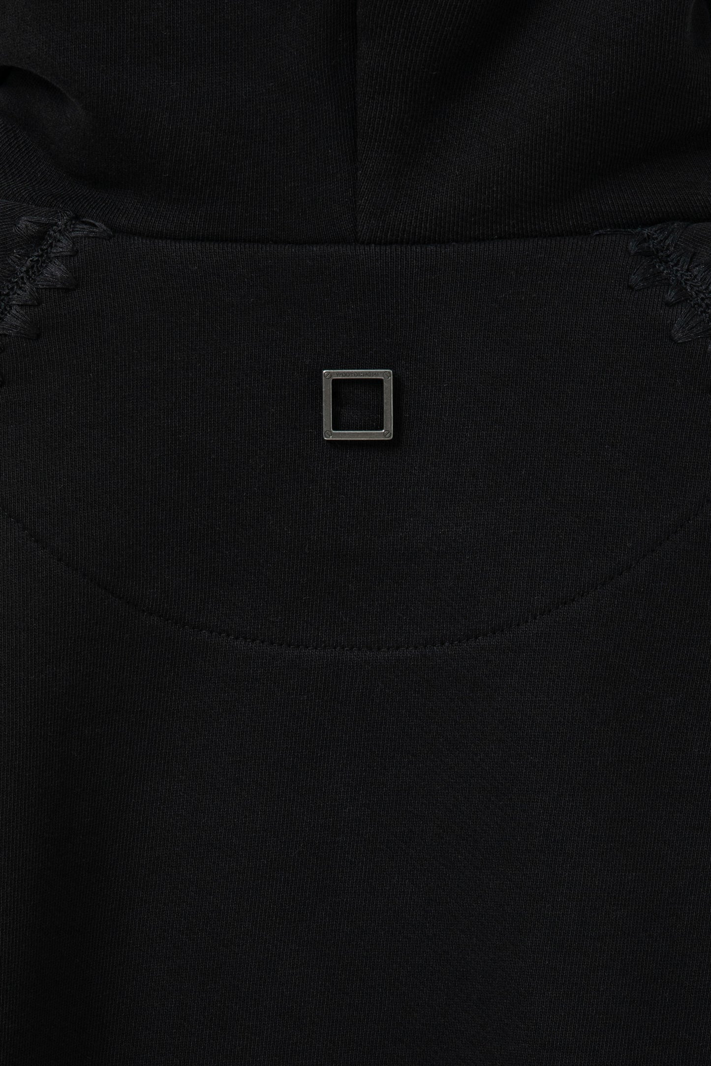 ★[ZEROBASEONE Ricky Worn] 【WOOYOUNGMI】Black line embroidered hooded T-shirt