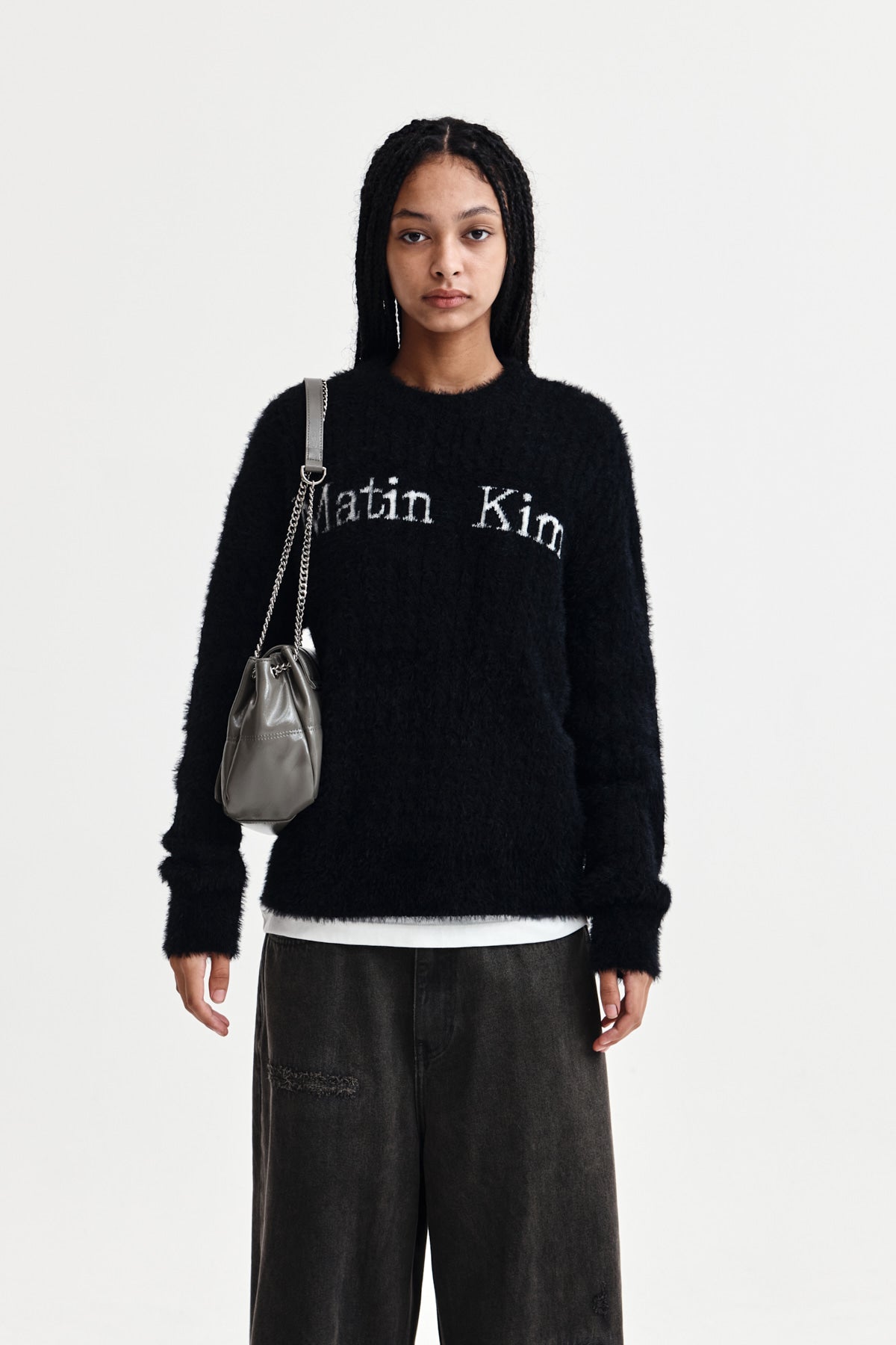 HAIRY CABLE KNIT PULLOVER IN BLACK