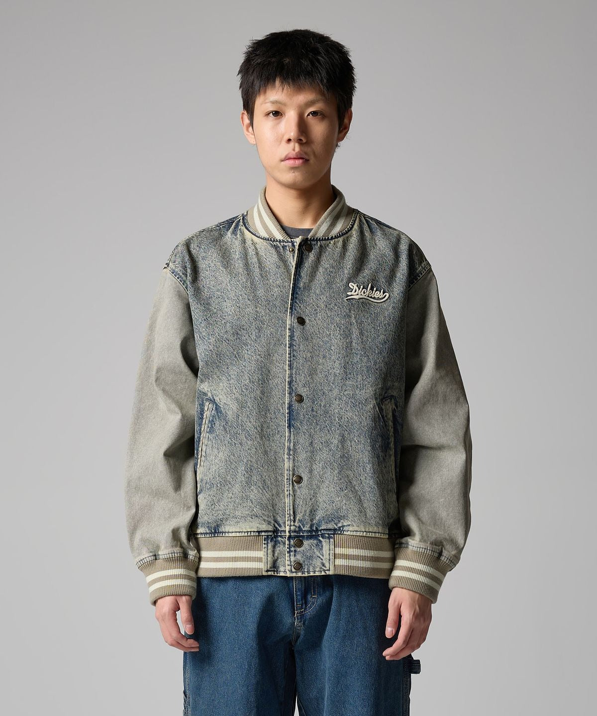 ★[NCT YANGYANG Worn] 【DICKIES】Wave Logo Denim Bomber Jacket Tinted Denim