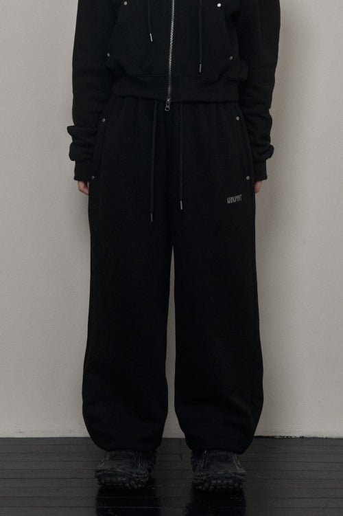 Rivet Jogger Pants (black)