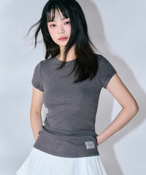 Sarah Classic T-Shirt [CHARCOAL]