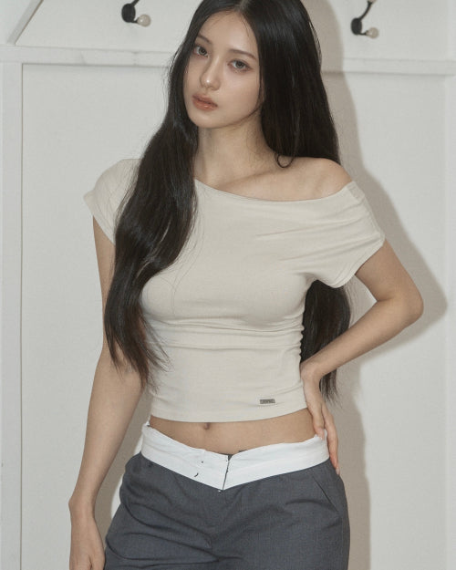 Back Strap T-shirt (cream)