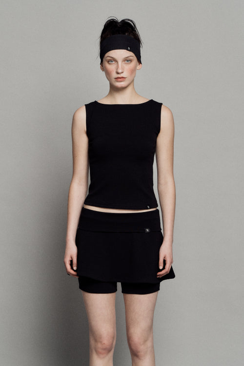 PLAIN BOATNECK SLEEVELESS TOP BLACK