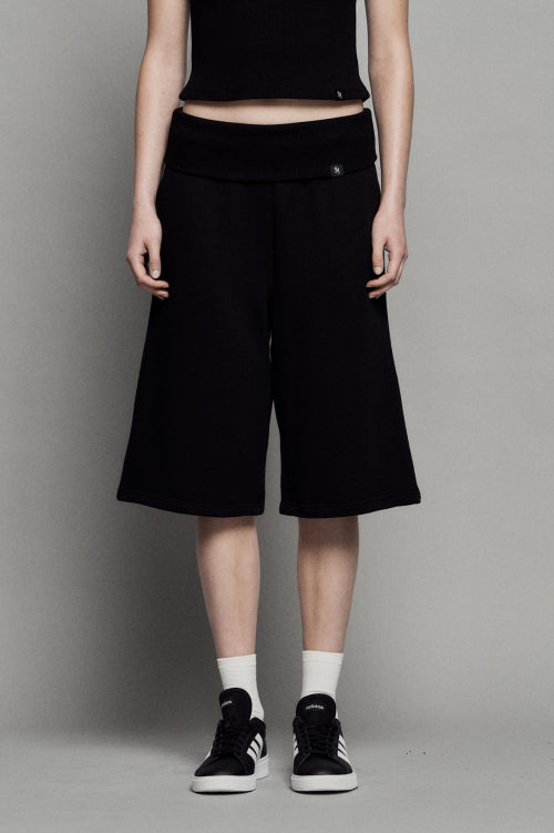 PLAIN PIGMENT FOLD BERMUDA SHORTS BLACK