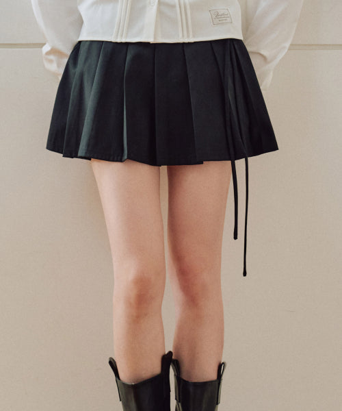 Darlene Classic Pleated Skirt Pants [BLACK]