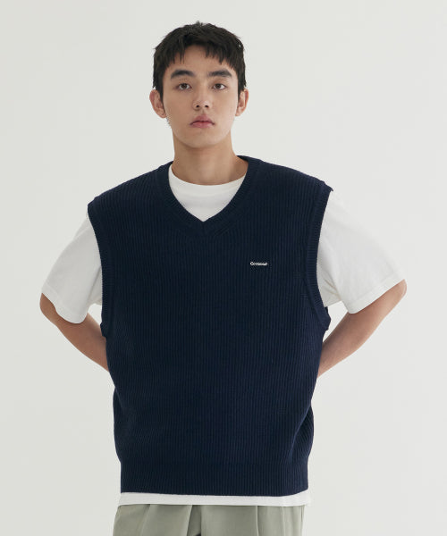 KNIT VEST