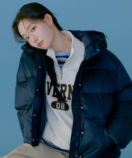 ARCH LOGO HALF-ZIP SWEATSHIRT
