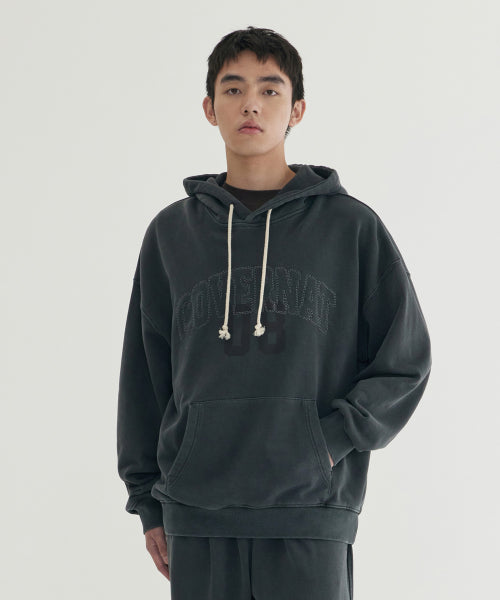PIGMENT DYED ARCH LOGO GRAPHIC HOODIE
