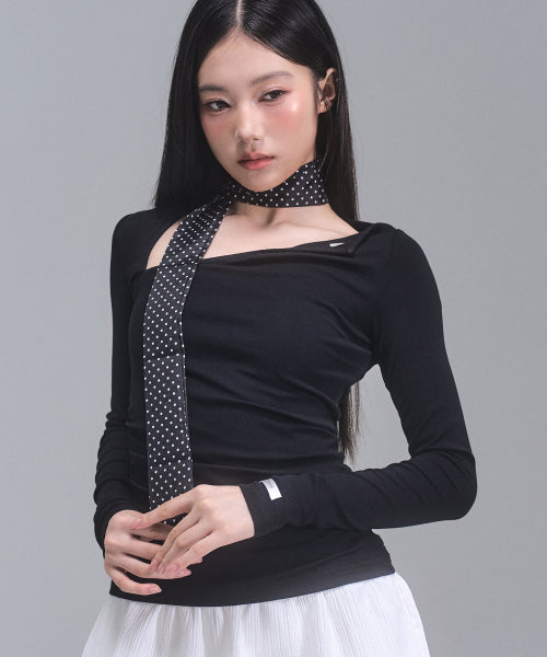 Chloe Unbalanced Sleeve Top [BLACK]