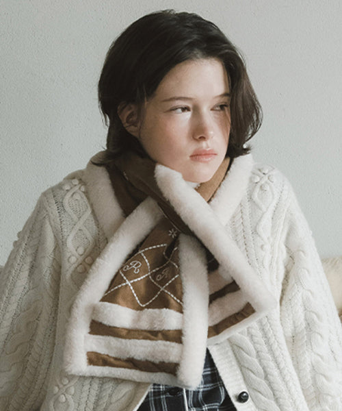 SHEARLING SCARF - BROWN