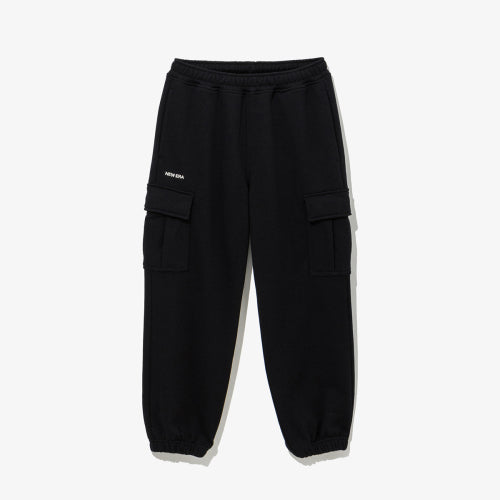 APK ESSENTIAL CARGO SWT PANTS FP53 BLK