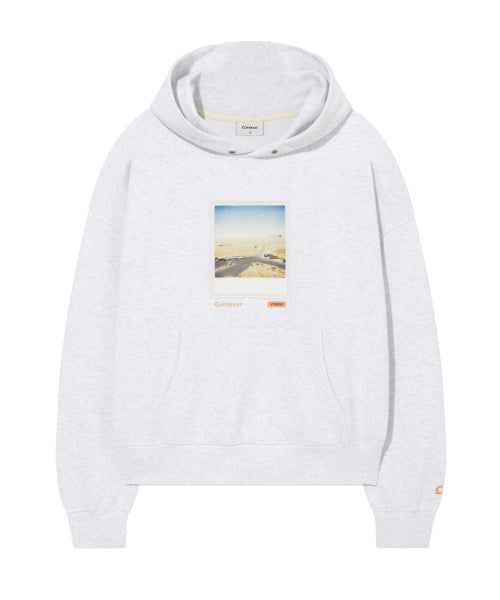 [YOSIGO] ON THE ROUTE POLAROID GRAPHIC HOODIE