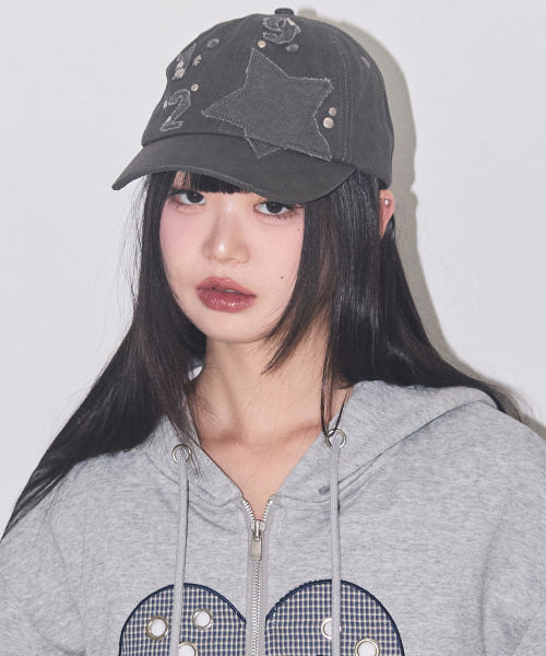 129 스타 패치 볼 캡 차콜