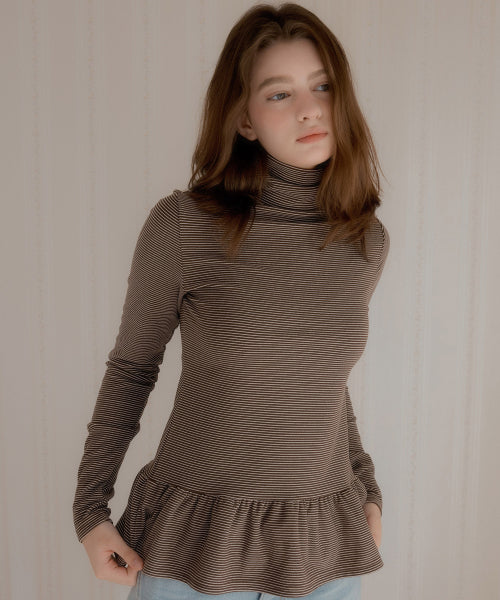 Stripe to Way Frill Turtleneck (Brown)