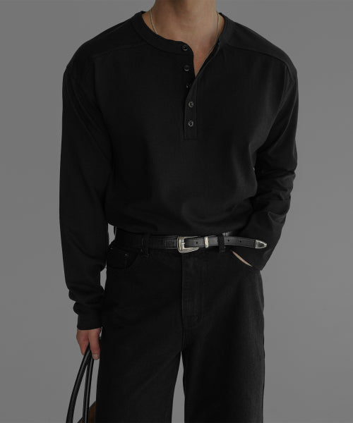 PANEL HENLEY NECK LONG SLEEVE T-SHIRT [BLACK]