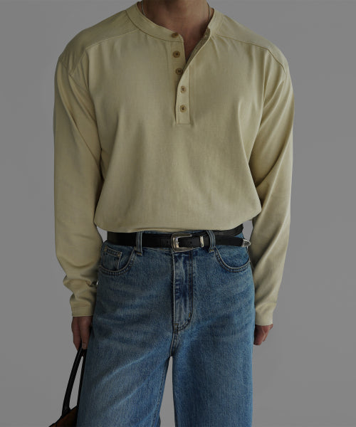 PANEL HENLEY NECK LONG SLEEVE T-SHIRT [BUTTER BEIGE]