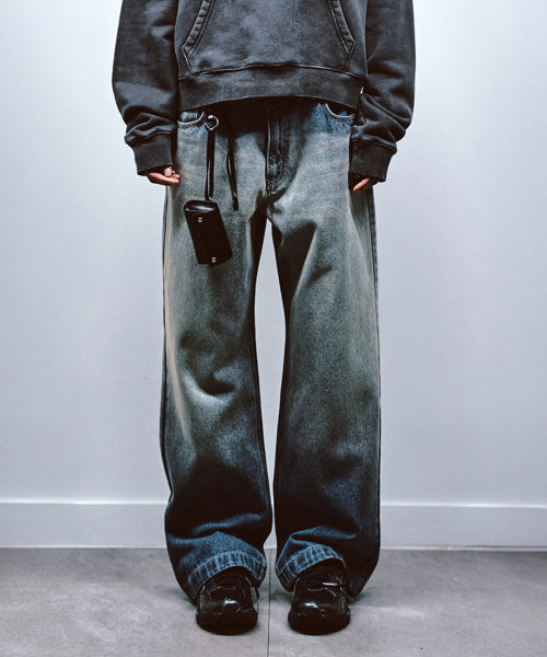 LOW RISE SANDED DENIM IN BLUE