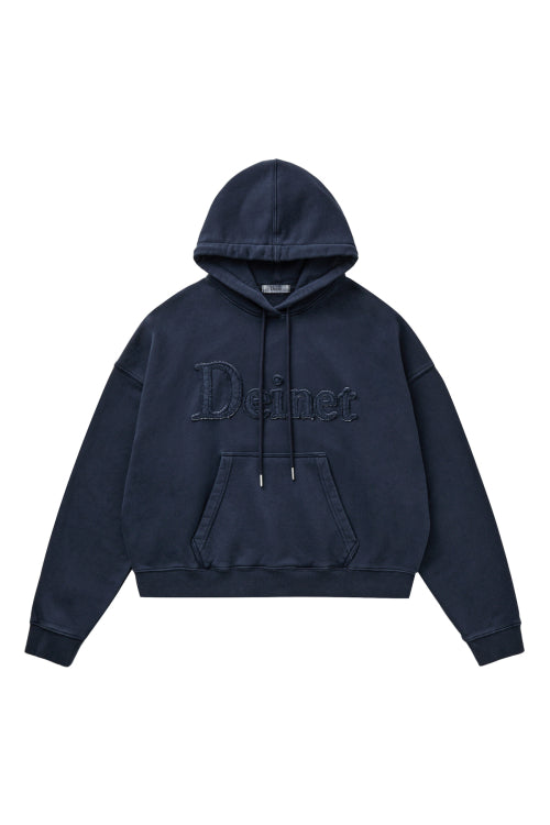 MUDDY PATCH LOGO CROP HOODIE IN NAVY