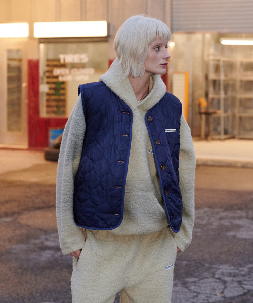 Reversible Shearling Quilted Vest (Navy)