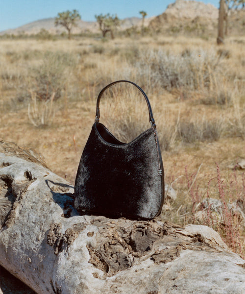 PELO BAG [BLACK - CALF SKIN]