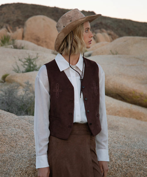 ARBO SUEDE VEST [DARK BROWN]