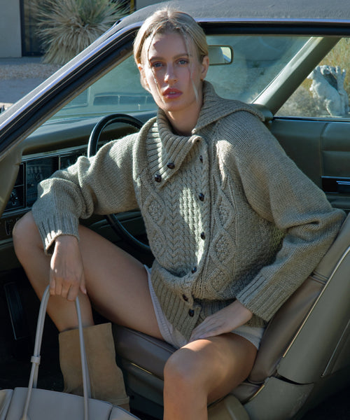 TURTLENECK RAGLAN KNIT [OLIVE]