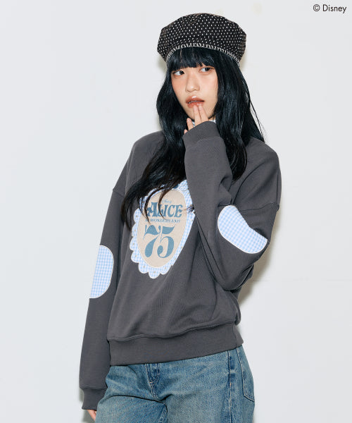 [DISNEY]  WONDERLAND_PATCH SWEATSHIRT(CHARCOAL)