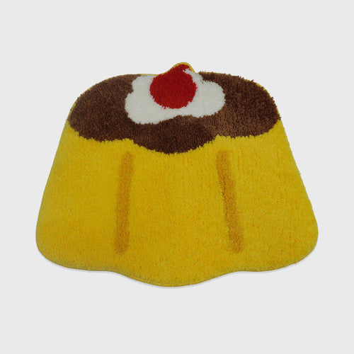 Pudding with whipped cream (lug)