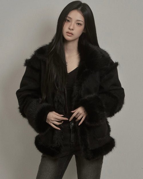 Shearing Fur Mustang (black)