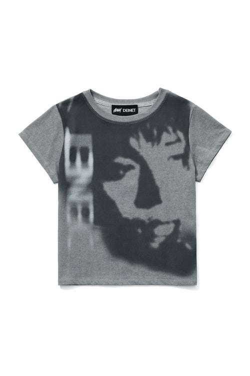 [GGUM X DEINET] CROP S/S T-SHIRT IN GREY