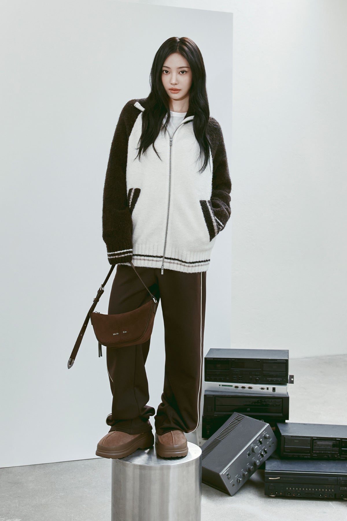 HEART LOGO TRACK PANTS IN BROWN