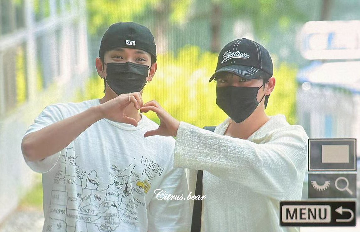 ★[SEVENTEEN Seungkwan Worn] 【VERUTUM】Wave Logo Pigment Stitch Ball Cap Black