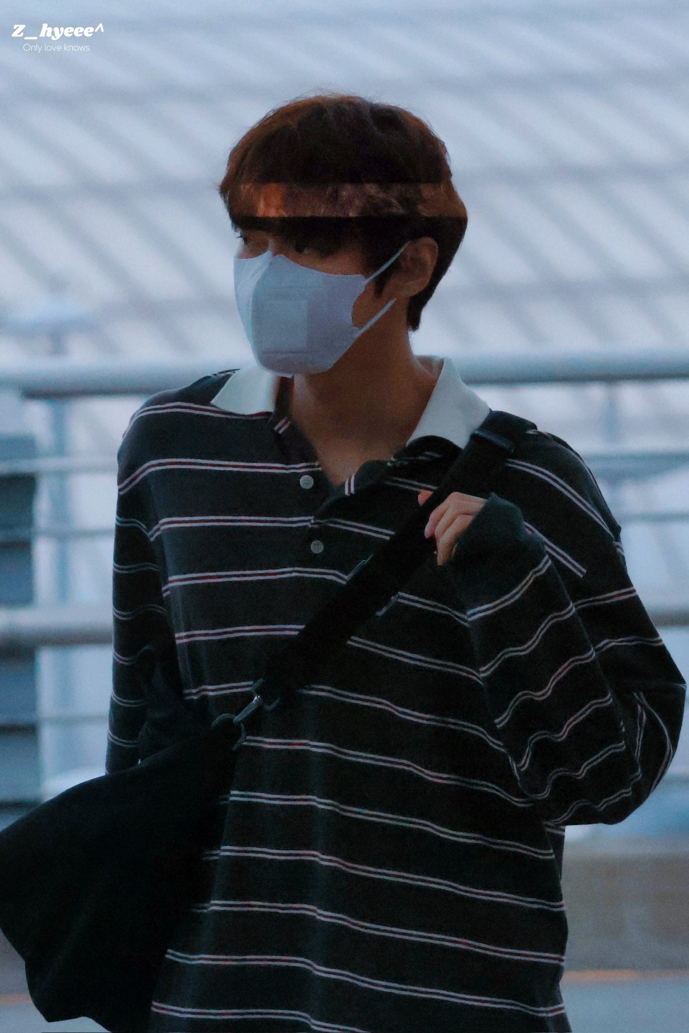 ★[NCT Doyoung Worn] 【Smoothmood】Grey Stripe Rugby T-Shirt