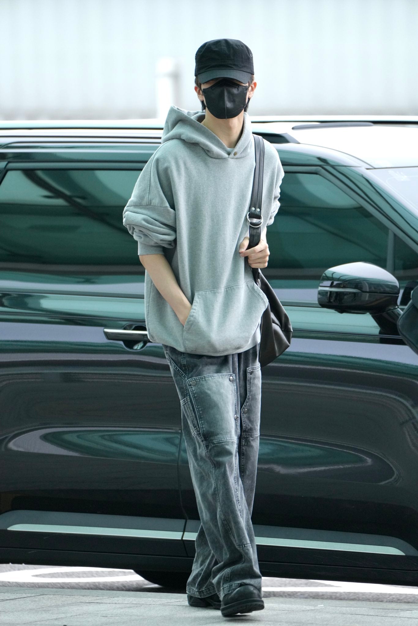 ★[NCT Jisung Worn] 【TRAVEL】Washing Carpenter Denim Pants Charcoal