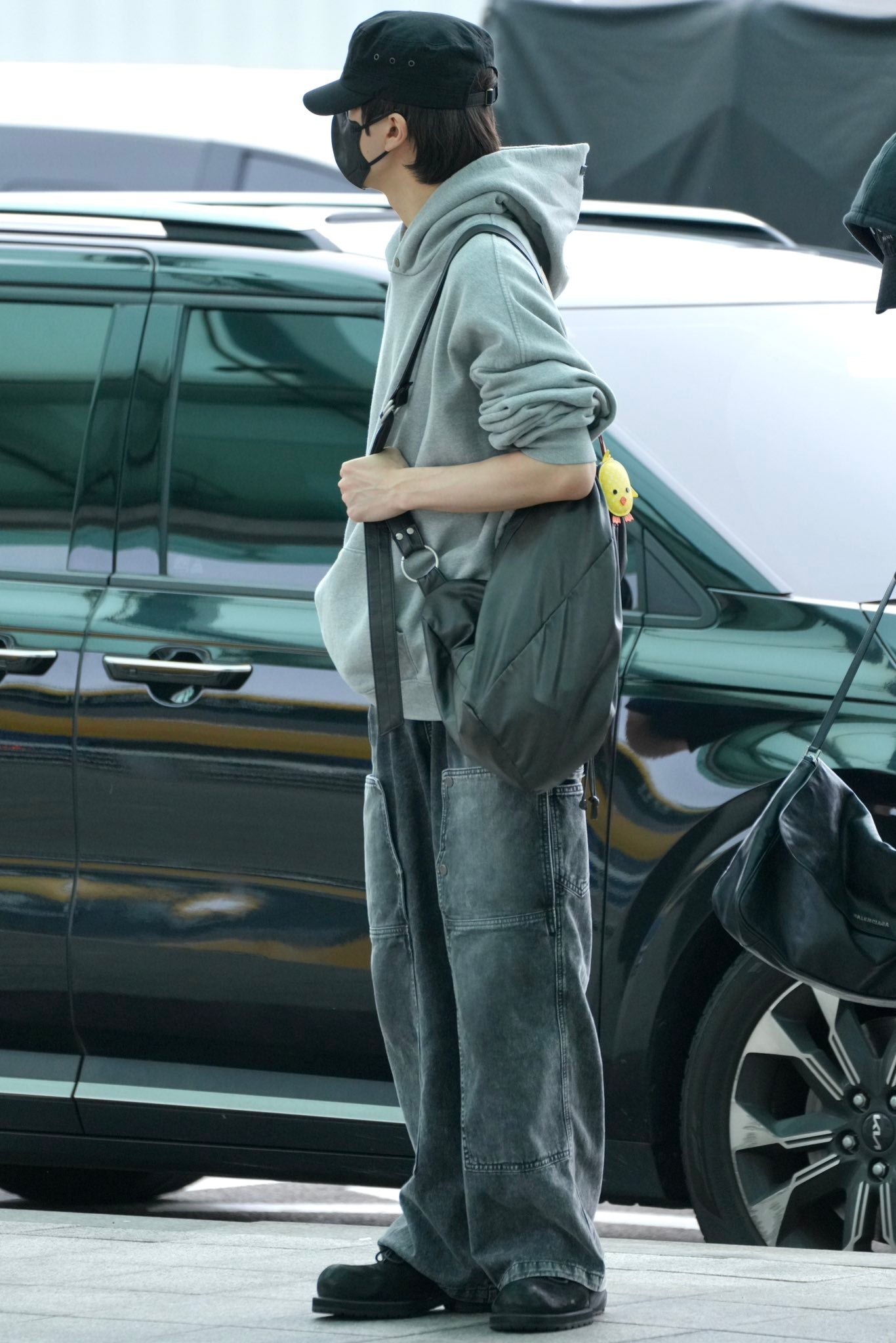 ★[NCT Jisung Worn] 【TRAVEL】Washing Carpenter Denim Pants Charcoal