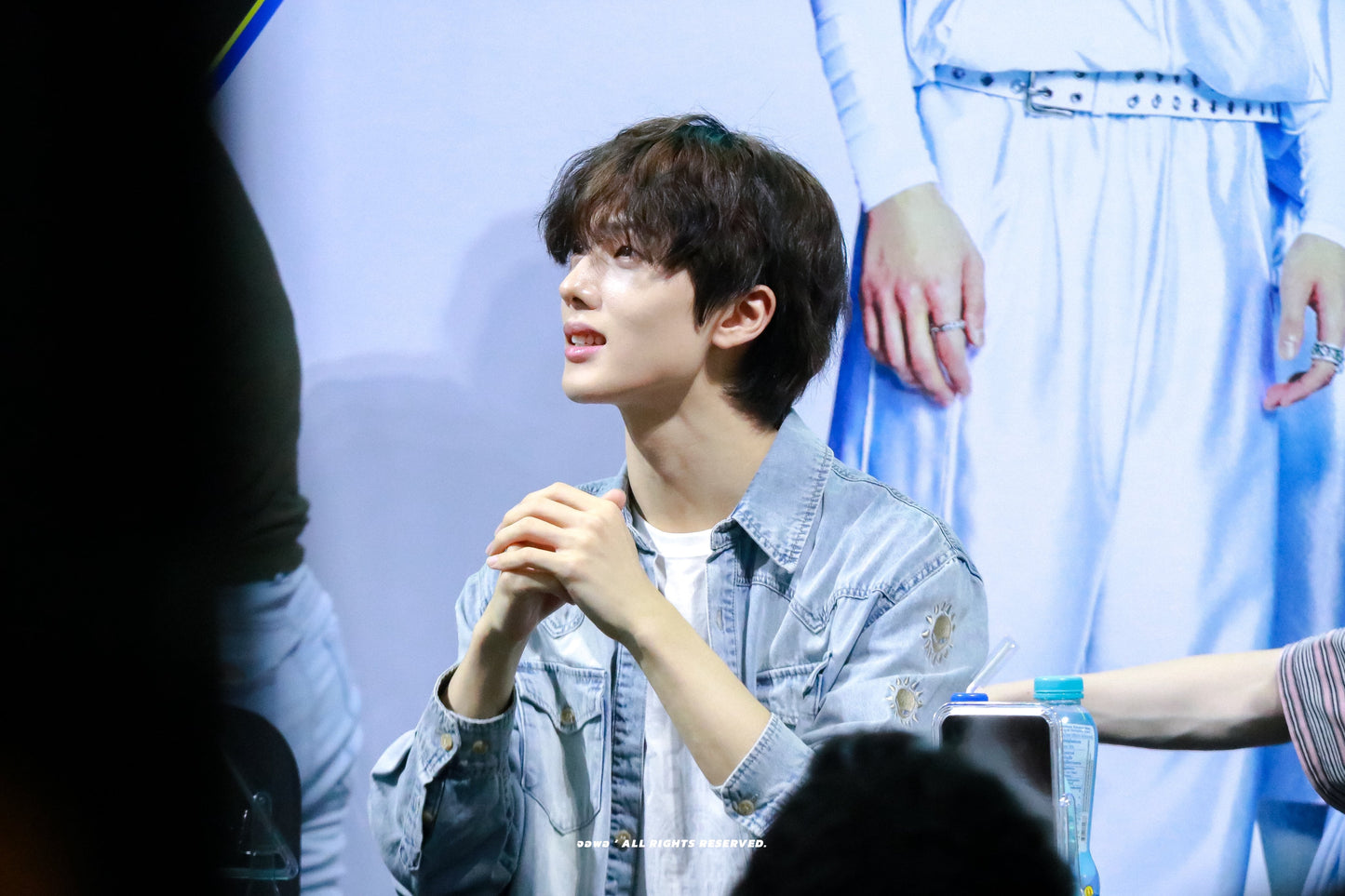★[NCT Jisung Worn] 【HOODHOOD】Alien Western denim shirt light blue