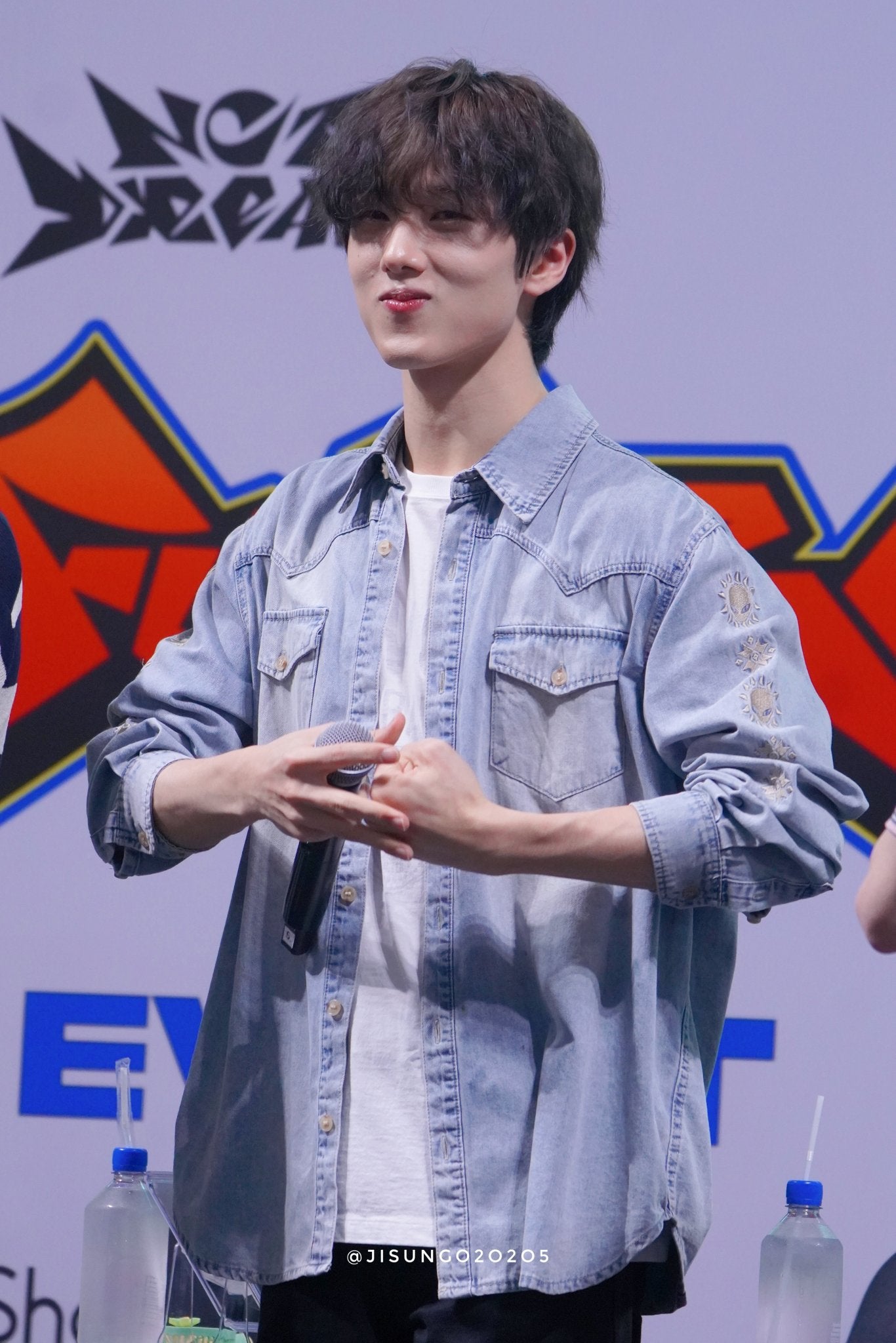 ★[NCT Jisung Worn] 【HOODHOOD】Alien Western denim shirt light blue