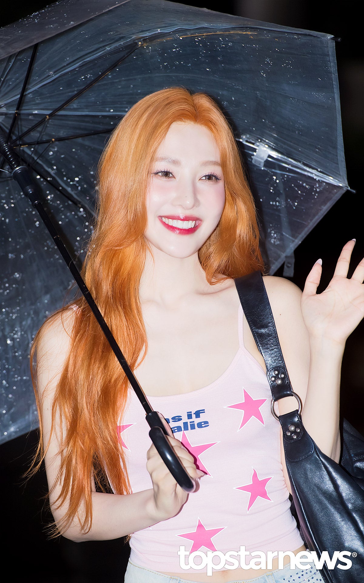 ★[Red Velvet JOY Worn] 【asif CALIE】SHIRRING STAR SLEEVELESS TOP PINK